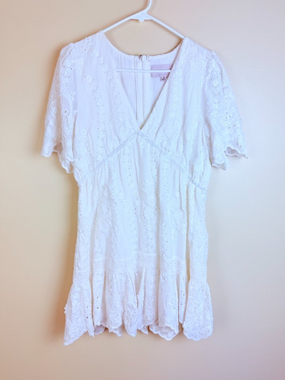 Adelyn Rae Embroidered Eyelet Flutter Sleeve Mini Dress Size M